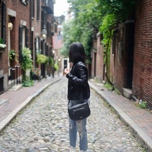 Meet your Posher, Selena